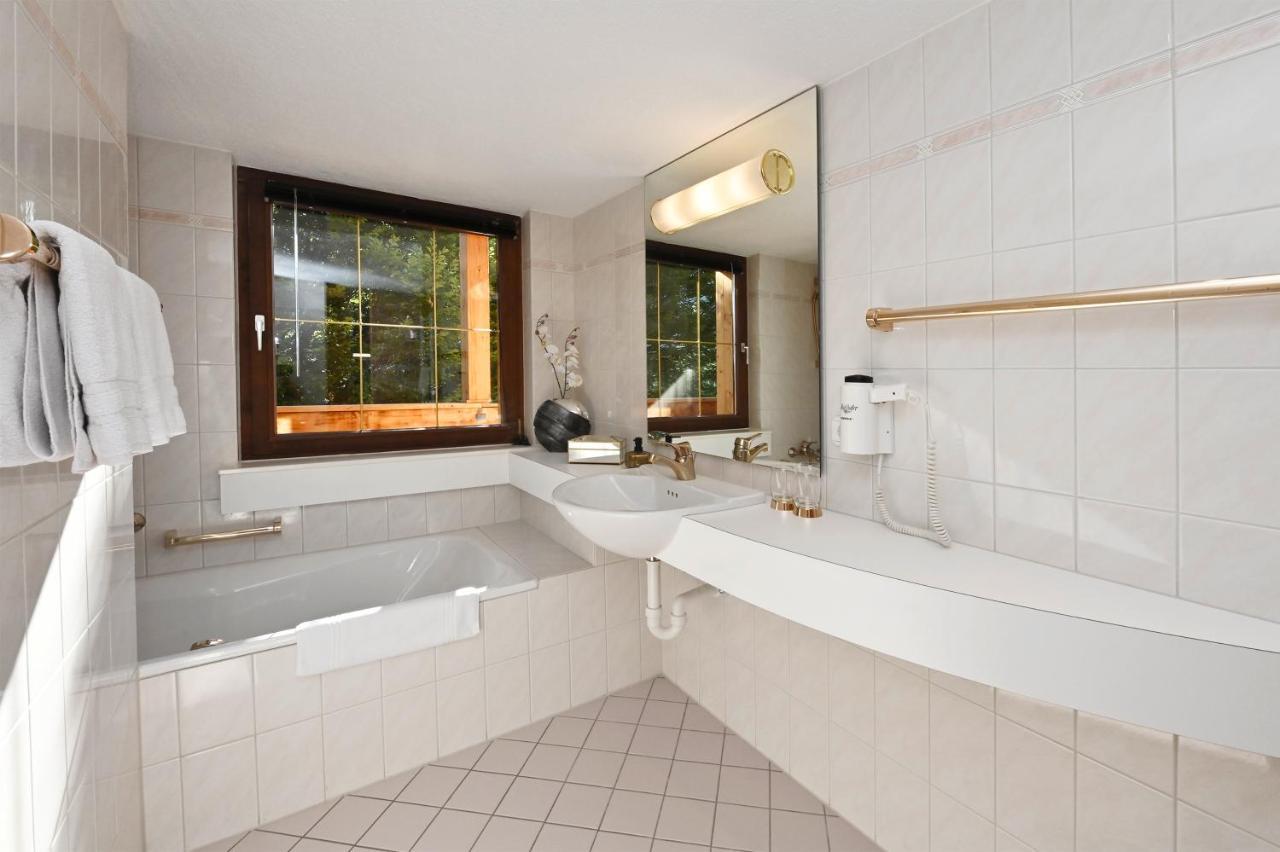 Apartment Marent Garten Chalet Vandans Bagian luar foto