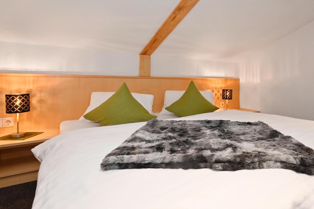 Apartment Marent Garten Chalet Vandans Bagian luar foto