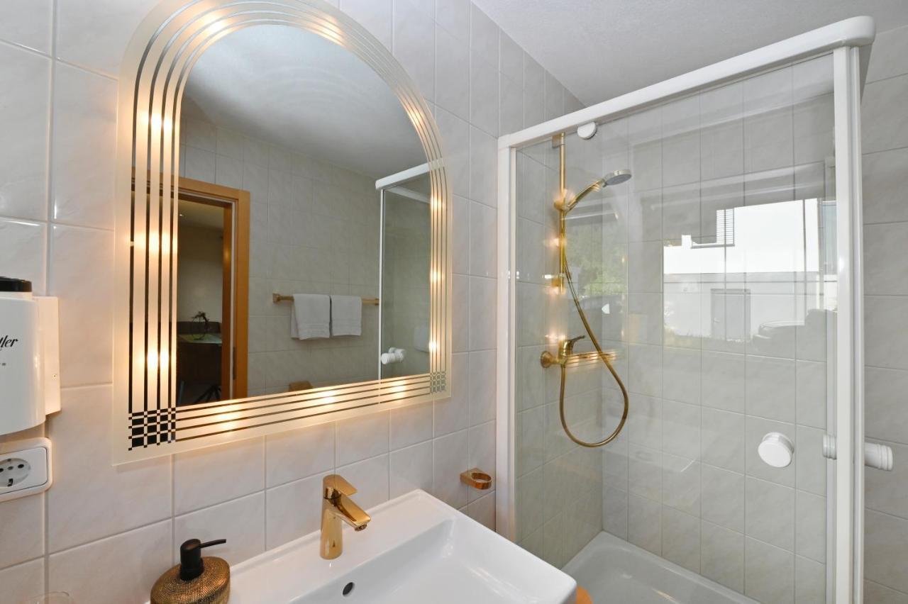 Apartment Marent Garten Chalet Vandans Bagian luar foto