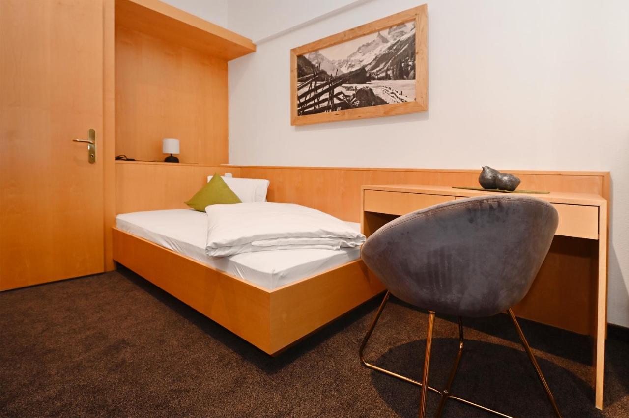Apartment Marent Garten Chalet Vandans Bagian luar foto