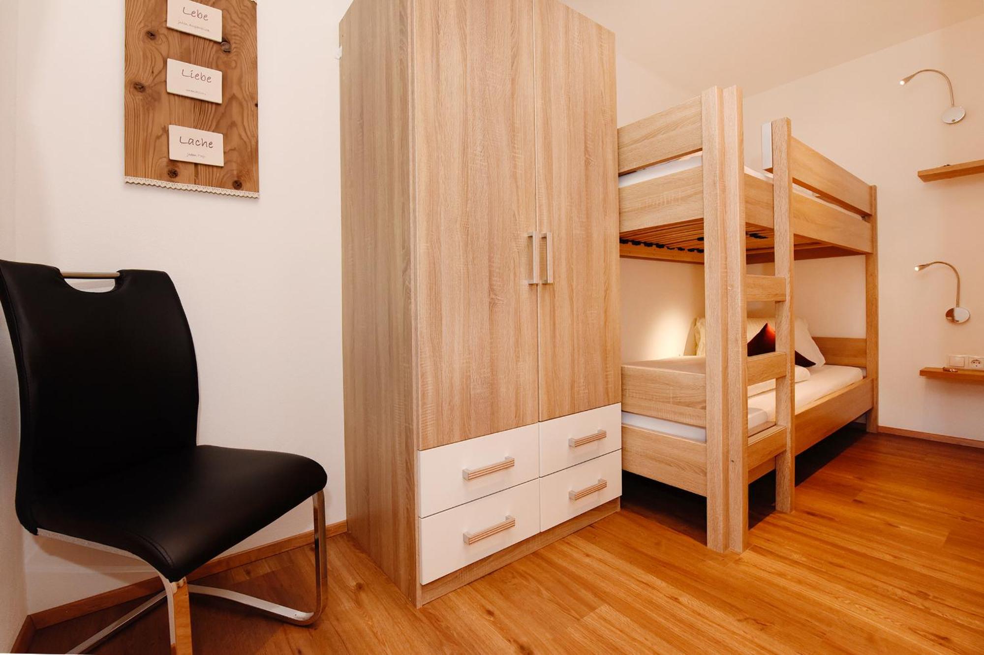 Apartment Marent Garten Chalet Vandans Bagian luar foto